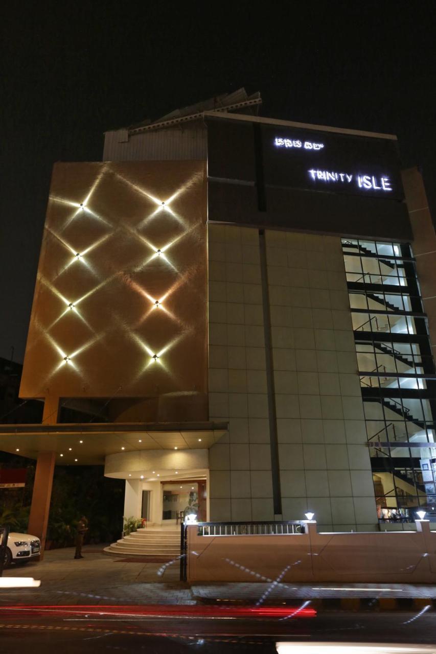 Hotel Trinity Isle Bangalore Dış mekan fotoğraf